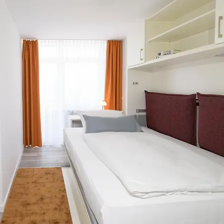 Ξενοδοχείο με διαμερίσματα Huber Living 3*